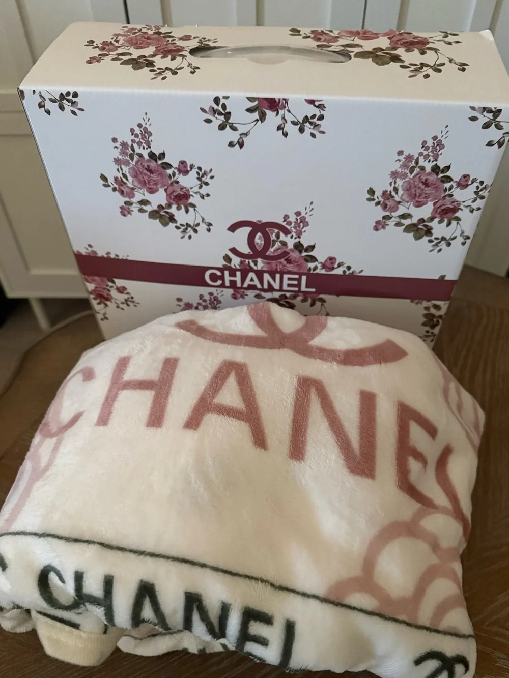 CC Fashion Floral Logo Blanket - Pink & Gray Roses Chanel Throw WITH BOX